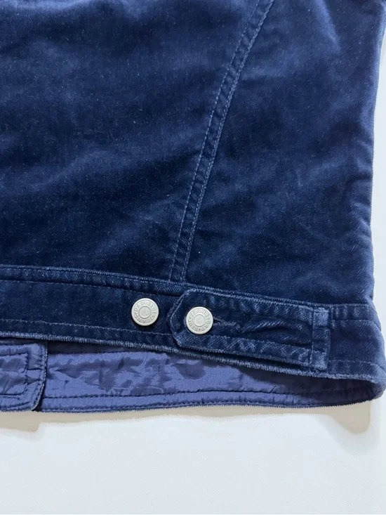 Sold - Picture 3 of 7